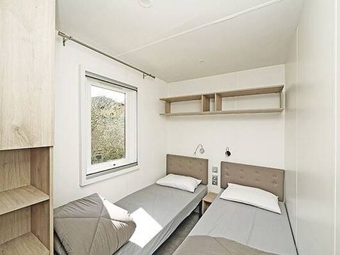BUNGALOW 6 personnes - Mobil-home | Premium | 3 Ch. | 6 Pers. | Terrasse surélevée | 2 SDB | Clim. | TV