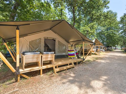 Tente en toile et en bois 4 personnes - Park Umag - Tente Safari Confort + climatisation