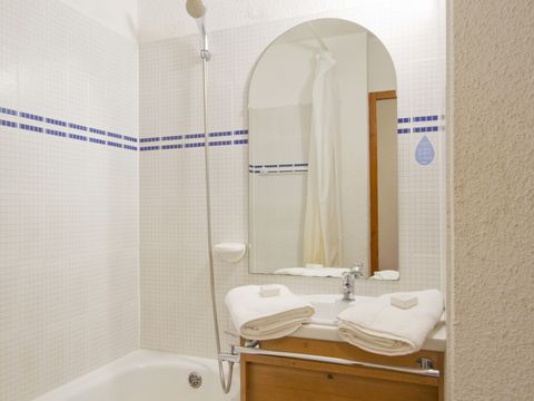 APPARTEMENT 4 personnes - (max. 2 adultes) Val d'Isère