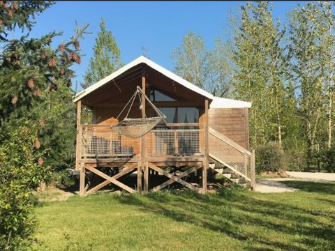 Tente en toile et en bois 4 personnes - CARRELET SUR PILOTIS à 1m20
