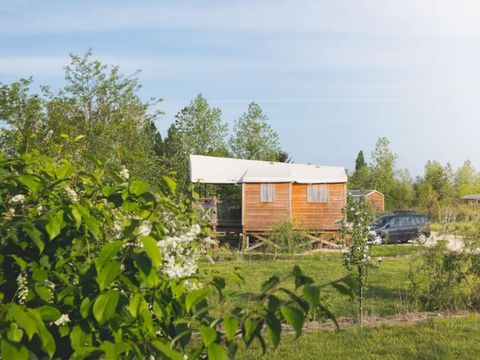 Tente en toile et en bois 4 personnes - CARRELET SUR PILOTIS à 1m20