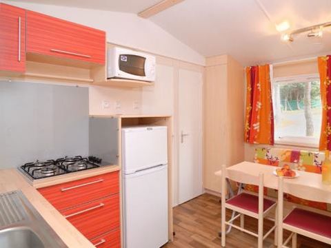 MOBILHOME 5 personnes - Mobil-home | Comfort | 2 Ch. | 5 Pers. | Terrasse Simple | 1 SDB | Clim.