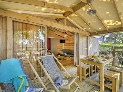 TENTE TOILE ET BOIS 4 personnes - Cabane Lodge Cosyflower PREMIUM 38m² (2 chambres) dont terrasse couverte 10m² + TV + draps inclus