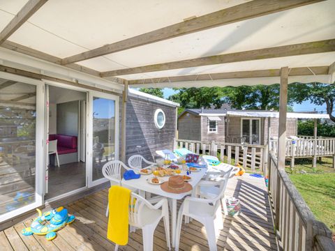 MOBILHOME 4 personnes - Mobil-home Bois CONFORT 29m² (2 chambres) + Terrasse + TV + Quartier piéton + Nespresso