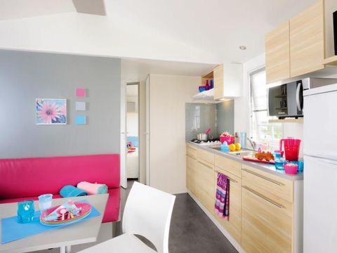 MOBILHOME 4 personnes - Mobil-home Bois CONFORT 29m² (2 chambres) + Terrasse + TV + Quartier piéton + Nespresso