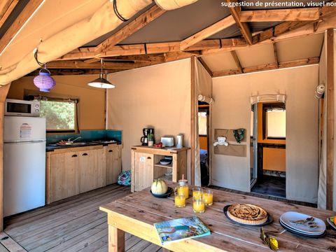 TENTE TOILE ET BOIS 5 personnes - Ecolodge Cotton Toilée CONFORT 32m² (2 chambres) + terrasse couverte 11m² + TV