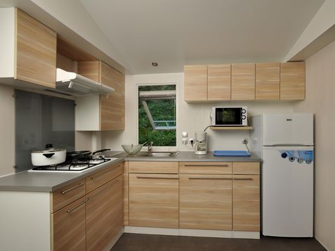 MOBILHOME 6 personnes - Mobil-home Bois CONFORT 31m² (3 chambres) Quartier piéton + terrasse 18m² + TV + Nespresso
