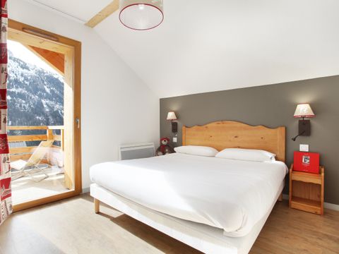 APPARTEMENT 6 personnes - G/322_2 PIECES CABINE 5/6 PERS A VUE MONTAGNE