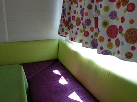 Mobilhome 5 personnes - Mobil home Confort 27m² - 2 chambres + terrasse semi-couverte + TV 2/5 pers