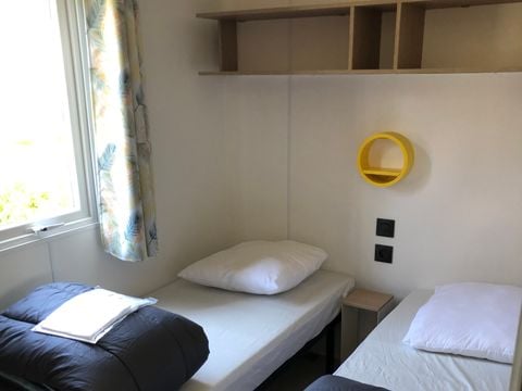 MOBILHOME 5 personnes - Mobil home Confort 27m² - 2 chambres + terrasse semi-couverte + TV 2/5 pers