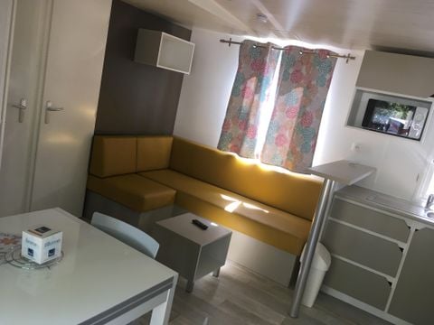 MOBILHOME 6 personnes - Homeflower Premium 31m² - 3 chambres + terrasse semi-couverte + lave-vaisselle + TV 6 pers