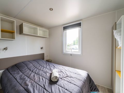 Mobilhome 6 personnes - Homeflower Premium 31m² - 3 chambres + terrasse semi-couverte + lave-vaisselle + TV 6 pers
