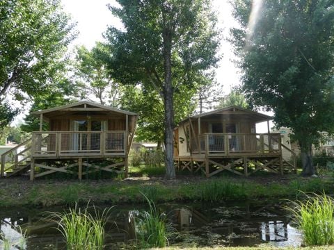 LODGE 5 personnes - SWEETFLOWER PREMIUM Lodge sur pilotis en bois et canvas, 2 chambres