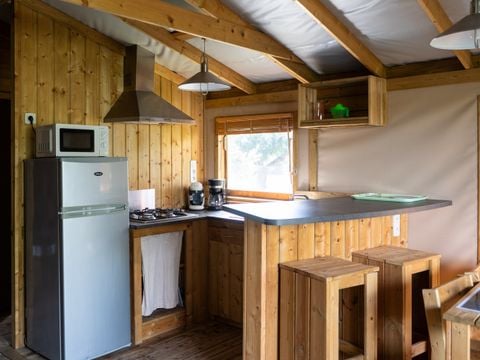 Lodge 5 personnes - Sweetflower Lodge Premium 32m² - 2 chambres + terrasse couverte +TV 4/5 pers