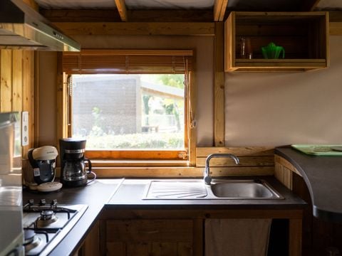 Lodge 5 personnes - Sweetflower Lodge Premium 32m² - 2 chambres + terrasse couverte +TV 4/5 pers