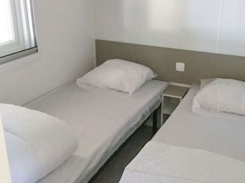 MOBILHOME 6 personnes - Mobil-home Premium 29m² - 3 chambres - terrasse semi-couverte + lave-vaisselle - TV 6 pers
