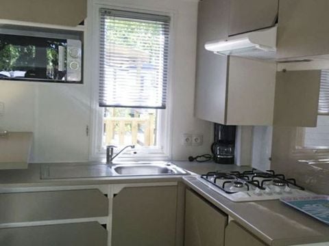MOBILHOME 6 personnes - Mobil-home Premium 29m² - 3 chambres - terrasse semi-couverte + lave-vaisselle - TV 6 pers