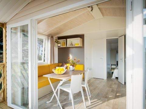 MOBILHOME 4 personnes - Mobil-Home HIBISCUS Premium 32m² (2 chambres) - terrasse couverte 8 m² - TV - LV - Climatisation 4 pers