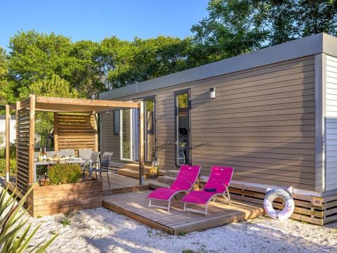 Flower Camping Le Mas de Mourgues - Camping Gard - Image N°3