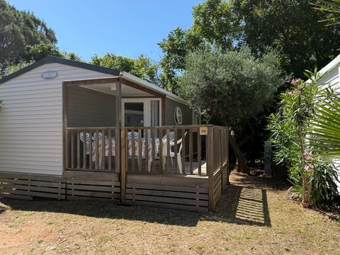 Mobilhome 4 personnes - Mobil-Home OLIVIER Confort 29m² (2 chambres) - terrasse 9 m²+ TV + Climatisation 4 pers