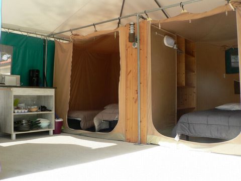 Tente 4 personnes - ECO 2 chambres 18M2