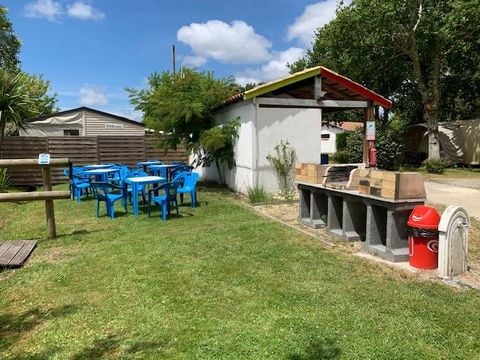 Camping Ushuaïa villages la Chesnays - Camping Gironde