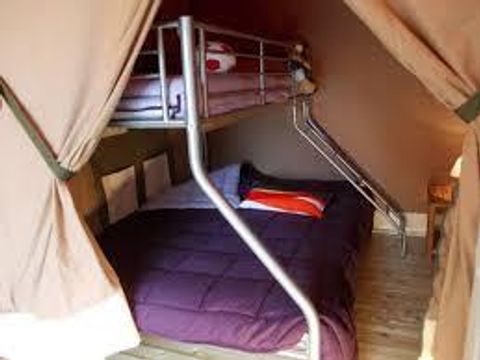 TENTE TOILE ET BOIS 5 personnes - VICTORIA, sans sanitaires