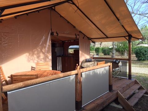 TENTE TOILE ET BOIS 5 personnes - VICTORIA, sans sanitaires