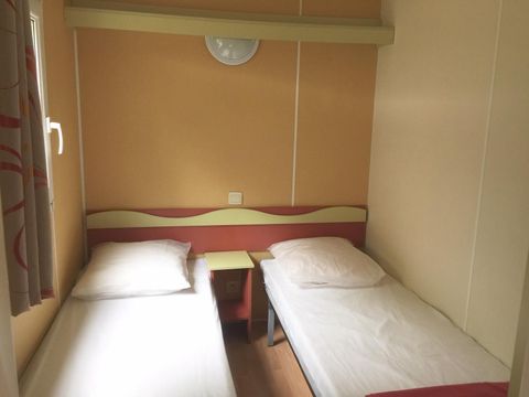 MOBILHOME 6 personnes - FAMILIAL, avec sanitaires