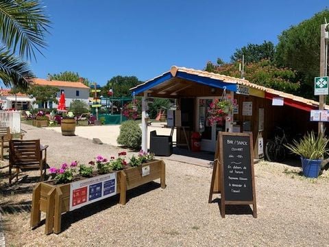 Camping Ushuaïa villages la Chesnays - Camping Gironde