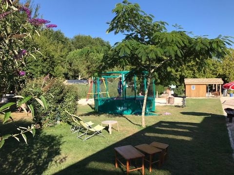Camping Ushuaïa villages la Chesnays - Camping Gironde