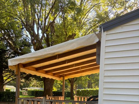 MOBILHOME 5 personnes - OPHEA 28m² + terrasse (5ème personne sur banquette, ne se déplie pas)