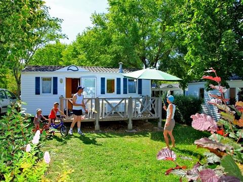 MOBILHOME 5 personnes - OPHEA 28m² + terrasse (5ème personne sur banquette, ne se déplie pas)