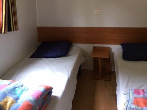 MOBILHOME 5 personnes - OPHEA 28m² + terrasse (5ème personne sur banquette, ne se déplie pas)