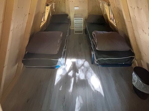 Hébergement 2 personnes - Cabadienne - Tente bois 6 m²