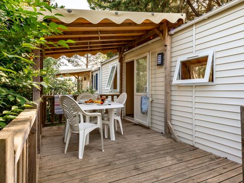 Mobilhome 6 personnes - Classic XL | 2 Ch. | 4/6 Pers. | Terrasse surélevée