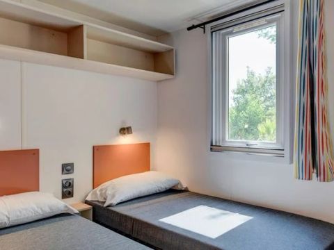 Mobilhome 6 personnes - Comfort XL | 3 Ch. | 6 Pers. | Terrasse surélevée | Clim. | TV