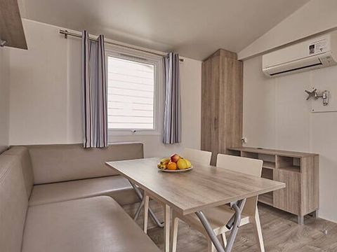 Mobilhome 6 personnes - Comfort | 2 Ch. | 4/6 Pers. | Terrasse surélevée | Clim.