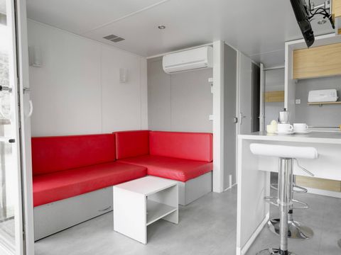 Mobilhome 4 personnes - Mobil-home | Comfort | 2 Ch. | 4 Pers. | Terrasse simple | Clim. | TV