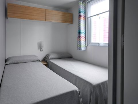 Mobilhome 4 personnes - Mobil-home | Comfort | 2 Ch. | 4 Pers. | Terrasse simple | Clim. | TV