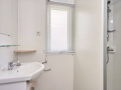 Mobilhome 4 personnes - Mobil-home | Comfort | 2 Ch. | 4 Pers. | Terrasse simple | Clim. | TV