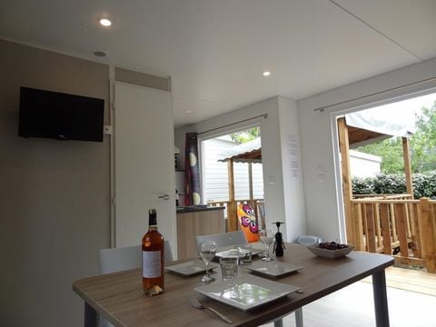 MOBILHOME 4 personnes - Confort + Declick Premium - Clim/TV/Lave-vaisselle - Samedi