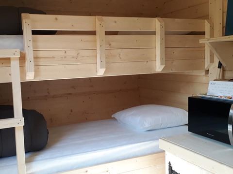 HÉBERGEMENT INSOLITE 4 personnes - Hutte étape nature