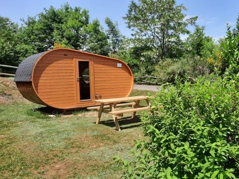 HÉBERGEMENT INSOLITE 4 personnes - Hutte étape nature