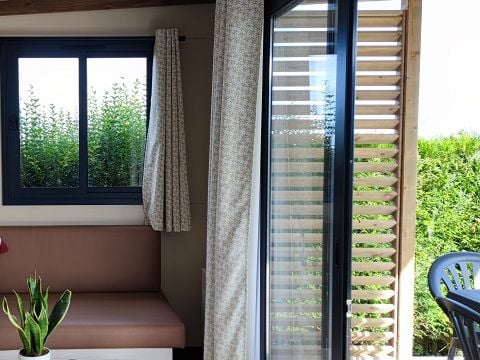 CHALET 4 personnes - Chalet Premium Nature 20m² (1 chambre) + Terrasse 2/4 pers