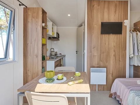 STUDIO 2 personnes - Studio 13.5m² Confort + Terrasse 2 pers