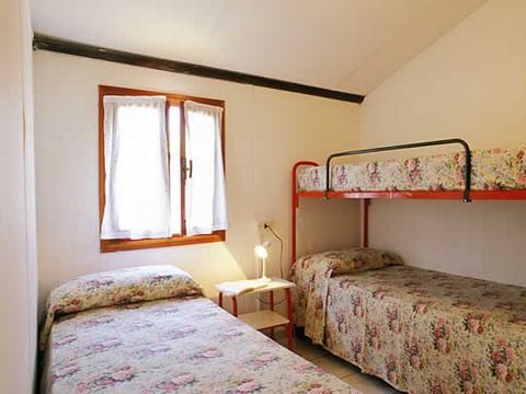 Bungalow 5 personnes - B5