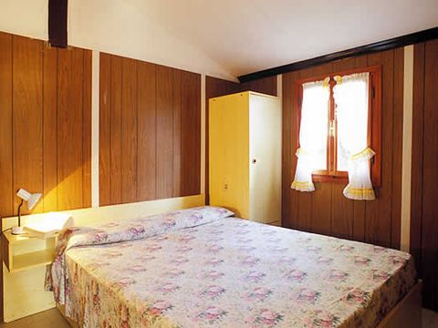 BUNGALOW 4 personnes - Bungalow B5 (deux pièces)