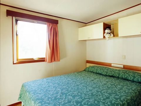 MOBILHOME 5 personnes - Mobil Home B - (8x3)