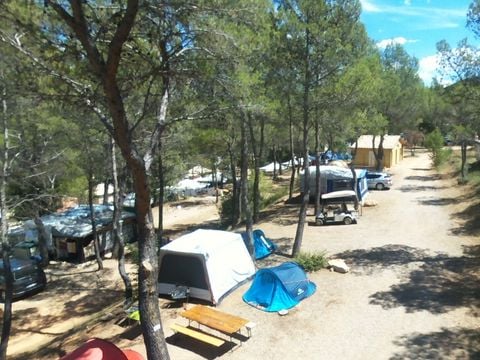 Emplacement - Forfait Confort (electricité 10A) 2/6 pers